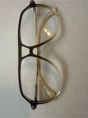 Authentic Victoria Beckham VB2624 eyeglass frame in color 319